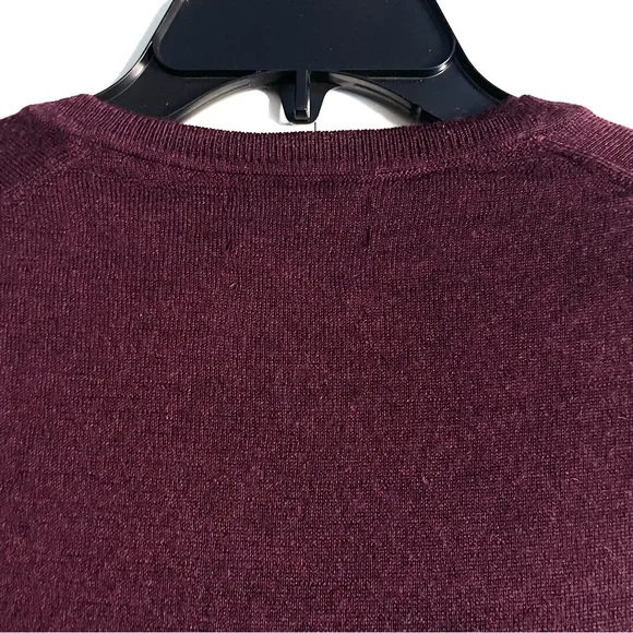 Polo Ralph Lauren Washable Wool Slim Fit V-Neck Sweater in Wine Size M EUC - Picture 13 of 16